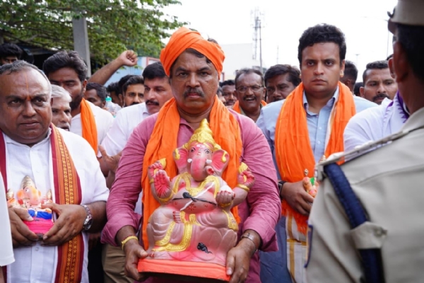 ಅಶೋಕ ಮತ್ತಿತರರು
