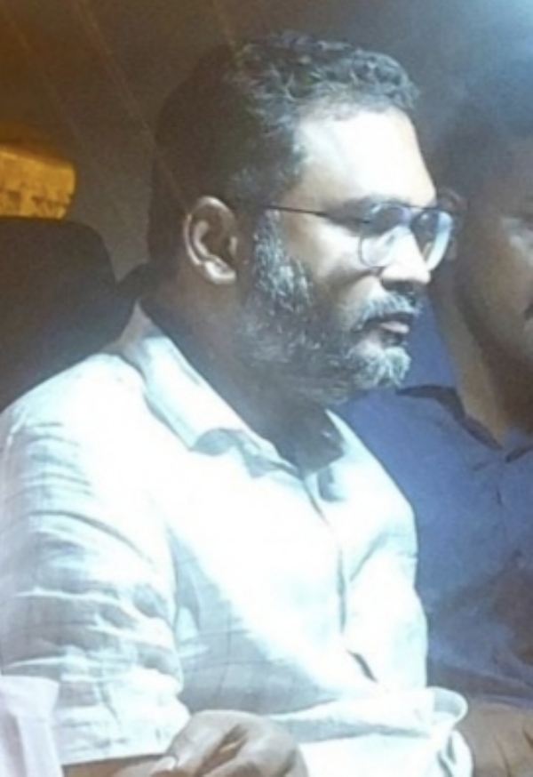 ಲೋಕಾಯುಕ್ತ ಬಲೆಗೆ ಬಿದ್ದ ತಹಶಿಲ್ದಾರ ಪೋಟೋ