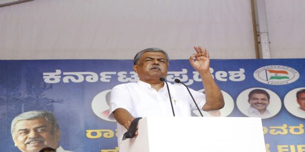 ರಾಹುಲ್ ಗಾಂಧಿ ಧ್ವನಿ ಅಡಗಿಸಲು ಬಿಜೆಪಿ ಯತ್ನ:ಹರಿಪ್ರಸಾದ