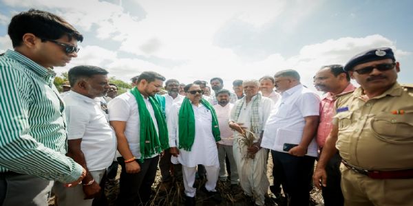 ನಂಜನಗೂಡಿನಲ್ಲಿ ಬರ ಪರಿಸ್ಥಿತಿ ಪರಿಶೀಲಿಸಿದ ಜಿ. ಪರಮೇಶ್ವರ