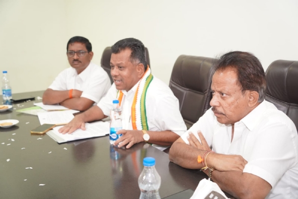 ಗ್ಯಾರಂಟಿ ಸಮಿತಿಗಳ ರಚನೆಗೆ 15 ದಿನಗಳ ಗಡುವು: ಪಿ.ಟಿ. ಪರಮೇಶ್ವರ ನಾಯ್ಕ ಸೂಚನೆ ಗ್ಯಾರಂಟಿ ಸಮಿತಿಗಳ ರಚನೆಗೆ 15 ದಿನಗಳ ಗಡುವು: ಪಿ.ಟಿ. ಪರಮೇಶ್ವರ ನಾಯ್ಕ ಸೂಚನೆ