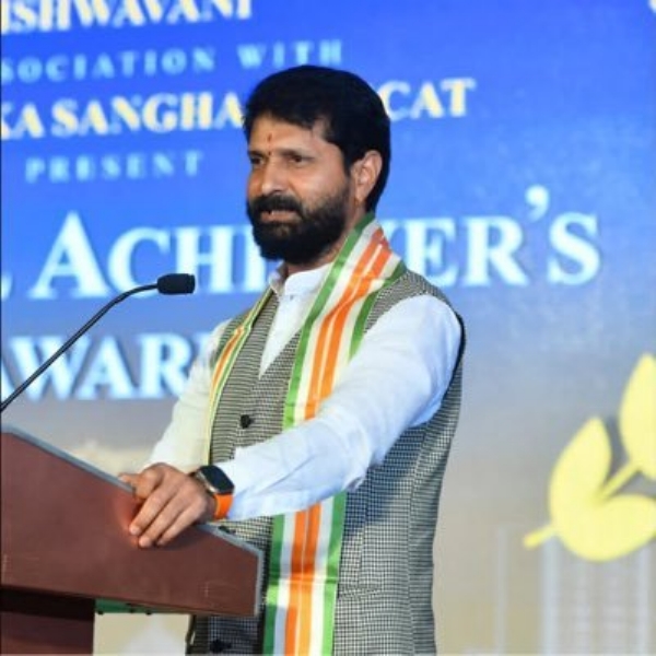 ಸಿ.ಟಿ.ರವಿ ಸಂಗ್ರಹ ಚಿತ್ರ ಸಿ.ಟಿ.ರವಿ ಸಂಗ್ರಹ ಚಿತ್ರ