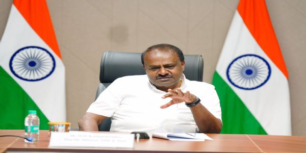ಸಾಫ್ಟವೇರ್ ಶುಲ್ಕದ ಹೆಸರಿನಲ್ಲಿ ನಾಗರಿಕರ ಸುಲಿಗೆ: ಎಚ್.ಡಿ.ಕುಮಾರಸ್ವಾಮಿ ಆರೋಪ