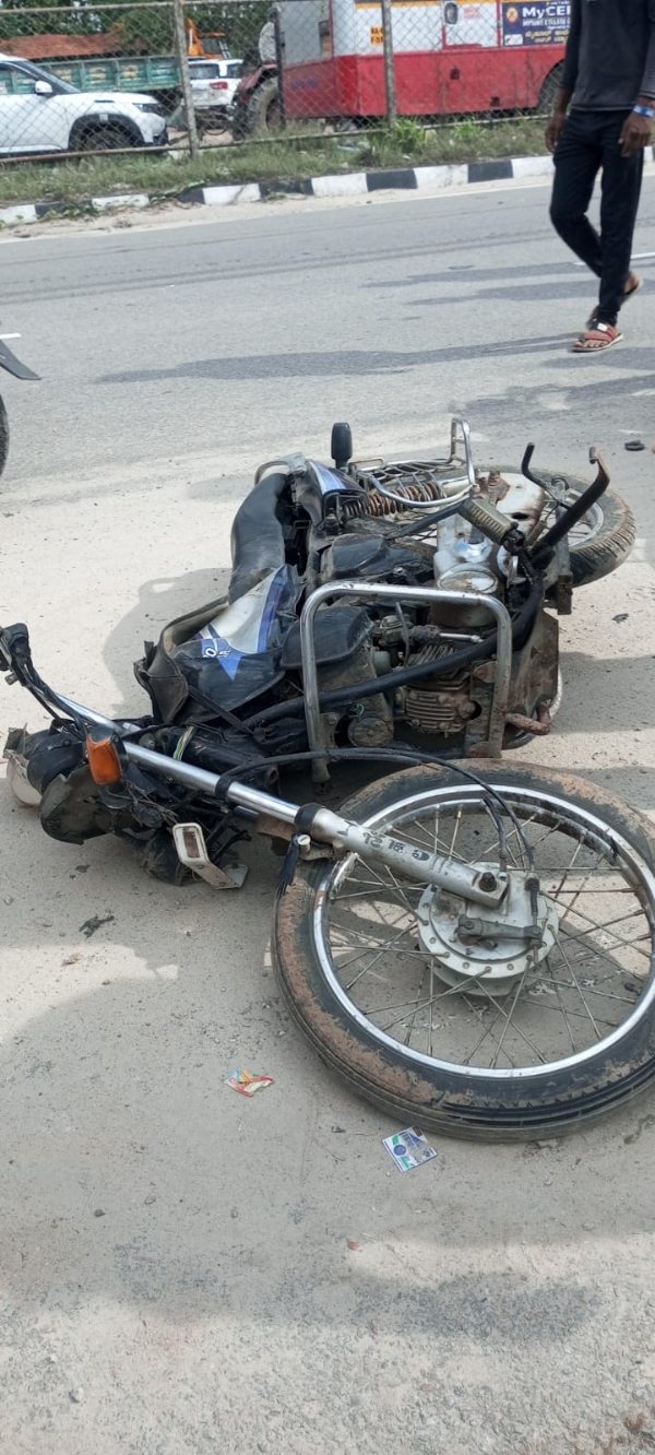 Bike-Car-Accident-Srirangapatna-One-Killed-One-Seriously-Injured