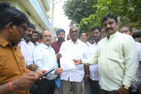 ಬಳ್ಳಾರಿ : ಮೊಬೈಲ್ ಟವರ್ ಅಳವಡಿಸಲು ವಿರೋಧ
