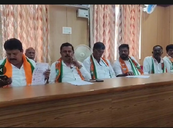 maddur-cooperative-society-election-jds-bjp-alliance-campaign-dc-thammanna-sp-swamy maddur-cooperative-society-election-jds-bjp-alliance-campaign-dc-thammanna-sp-swamy