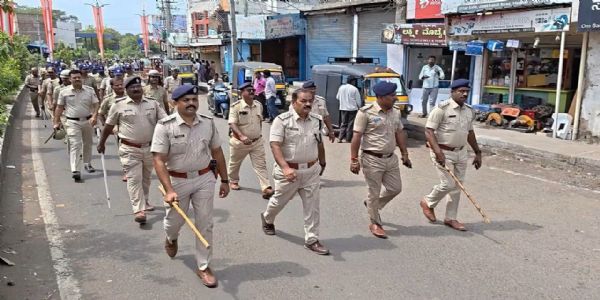 ಗಣೇಶ ವಿಸರ್ಜನೆ: ಮುಧೋಳದಲ್ಲಿ ಪೊಲೀಸ್ ಪಥಸಂಚಲನ