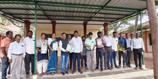 ಆಗ್ನೇಯ ಪದವೀಧರರ ಕ್ಷೇತ್ರದ ಜೆಡಿಯು ಅಭ್ಯರ್ಥಿ ಕಲ್ಲಂಡೂರು ಡಾ. ಕೆ. ನಾಗರಾಜ್ ಮತಯಾಚನೆ