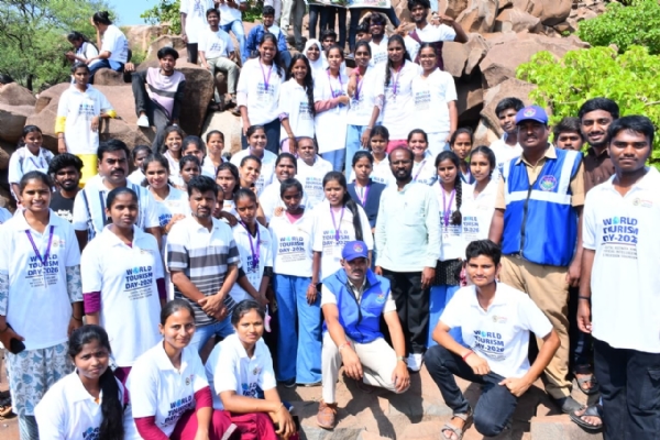 Visiting the Sanganakallu prehistoric site,