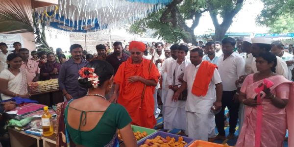 ಸವಡಿ ಗ್ರಾಮ ಪಂಚಾಯಿತಿ ಮಟ್ಟದಲ್ಲಿ ಮಾಸಿಕ ಸಂತೆ ಆಯೋಜನೆ