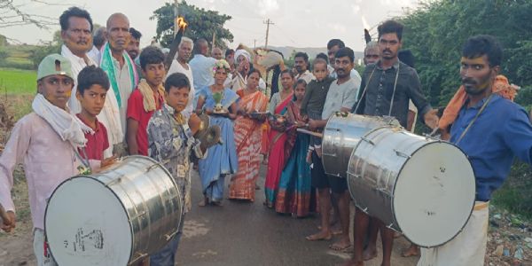 ಚರಕುಂಟೆ : ಶ್ರೀ ಆಂಜನೇಯ ಸ್ವಾಮಿ ತನುಬಿಂದಿಗೆ