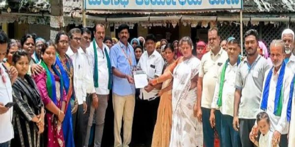 ಹಕ್ಕುಪತ್ರ ನೀಡಿ 13 ವರ್ಷವಾದರೂ ನಿವೇಶನ ಹಂಚಿಕೆ ಇಲ್ಲ: ಬಡ ಕುಟುಂಬಗಳ ಆಕ್ರೋಶ