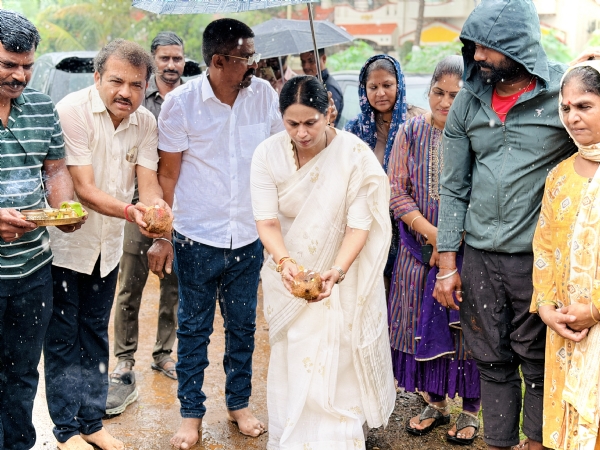 ರಸ್ತೆ ಅಭಿವೃದ್ಧಿ ಕಾಮಗಾರಿಗೆ ಚಾಲನೆ ರಸ್ತೆ ಅಭಿವೃದ್ಧಿ ಕಾಮಗಾರಿಗೆ ಚಾಲನೆ